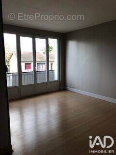 Photo 1 - Appartement à MERY-SUR-OISE
