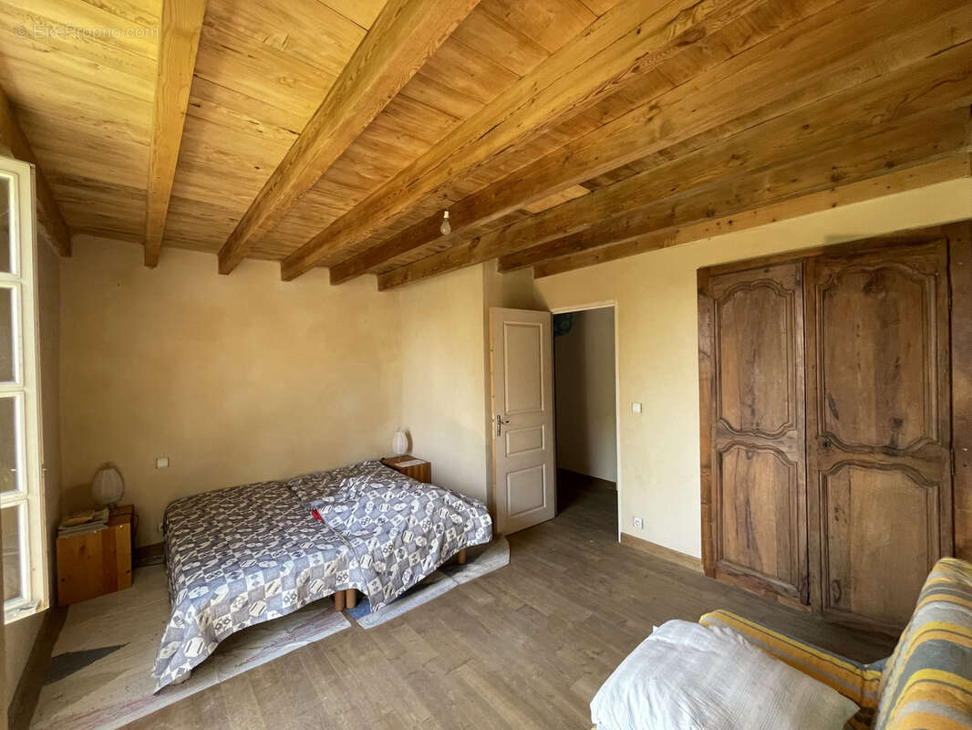 Maison à MONCRABEAU