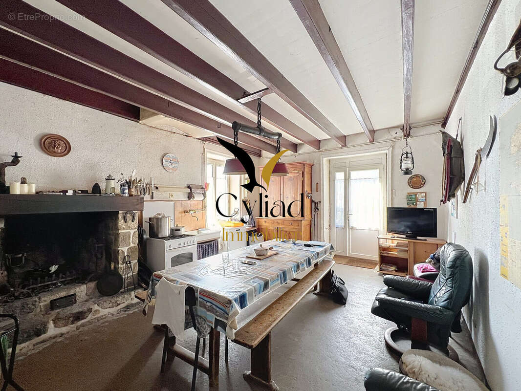 Maison à SAINT-MELOIR-DES-ONDES