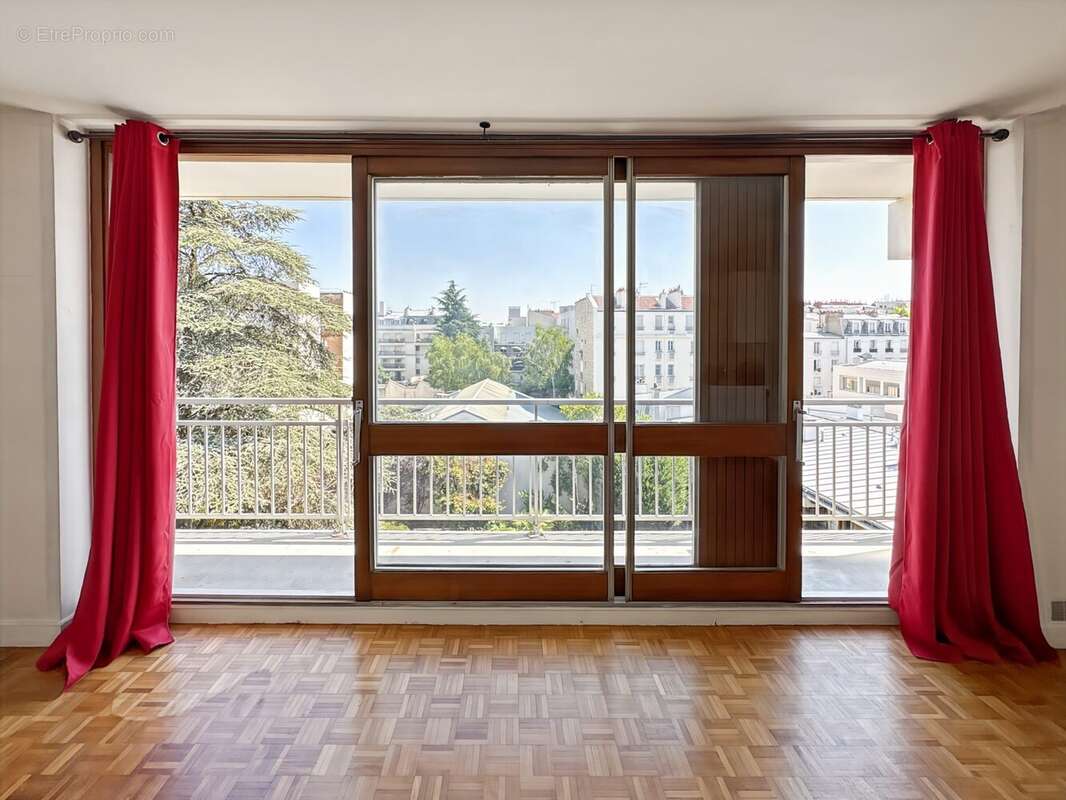 Appartement à LEVALLOIS-PERRET