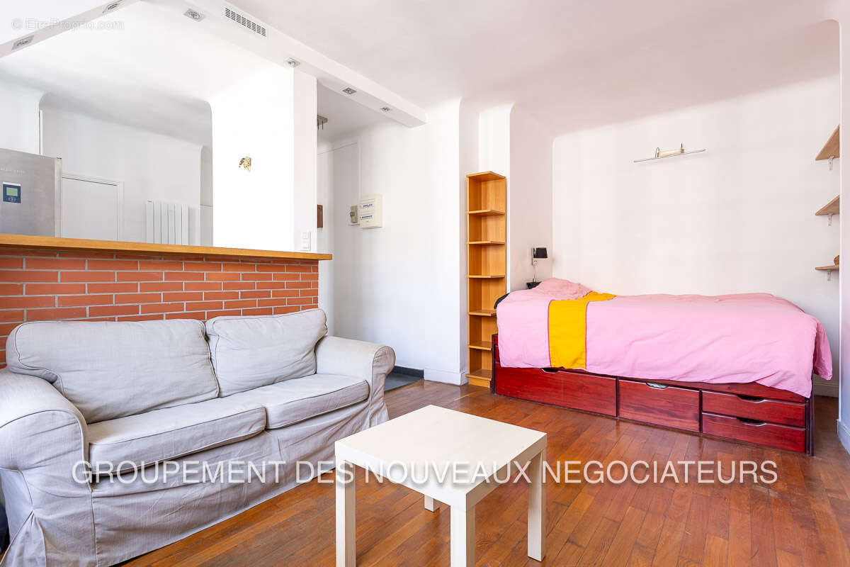 Appartement à PARIS-15E