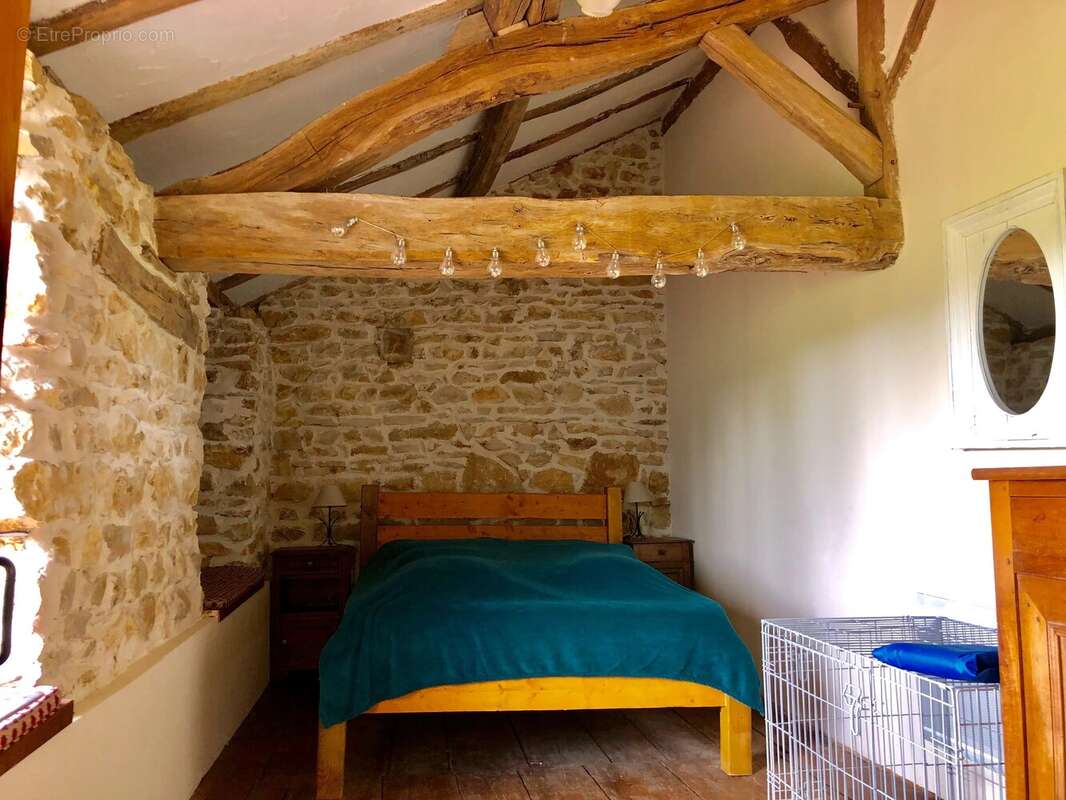 Maison individuelle de deux chambres, située dans un hameau. - photo 6