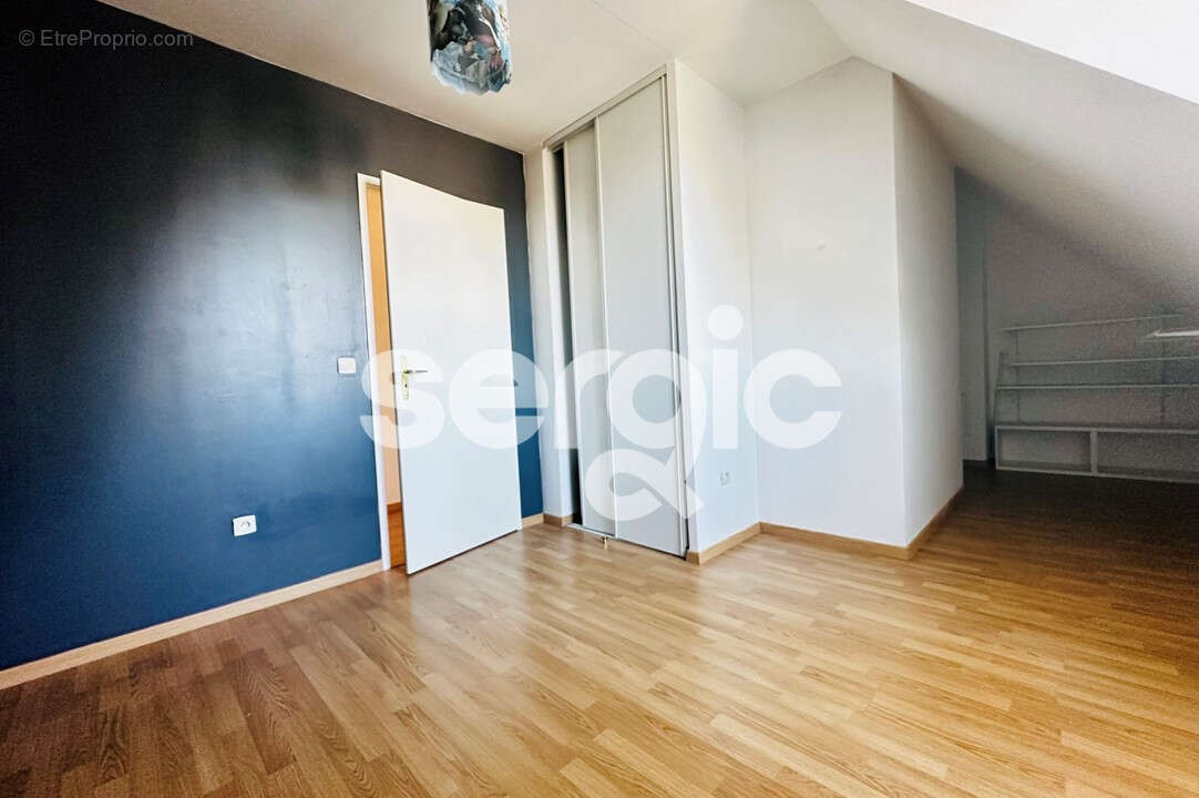 Appartement à MAGNY-LE-HONGRE