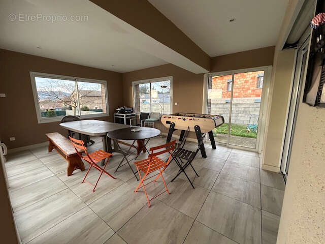 Maison à SAINT-ROMAIN-D'AY