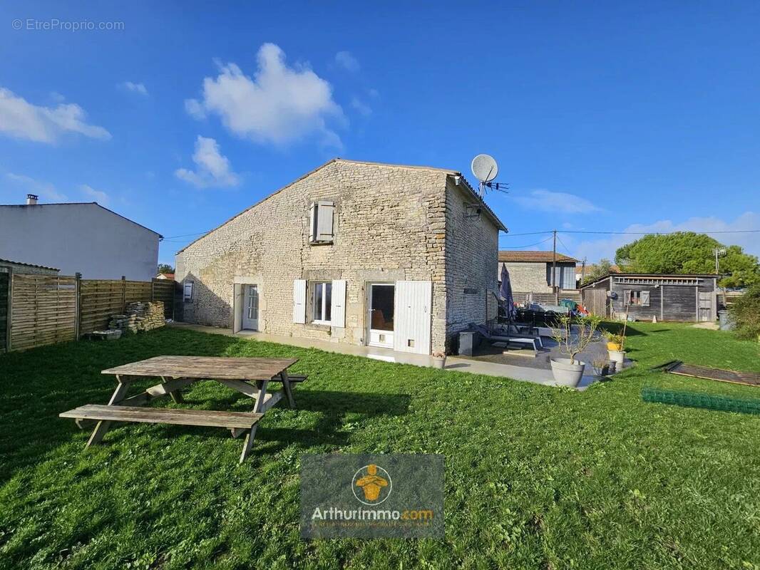 Maison à BENON