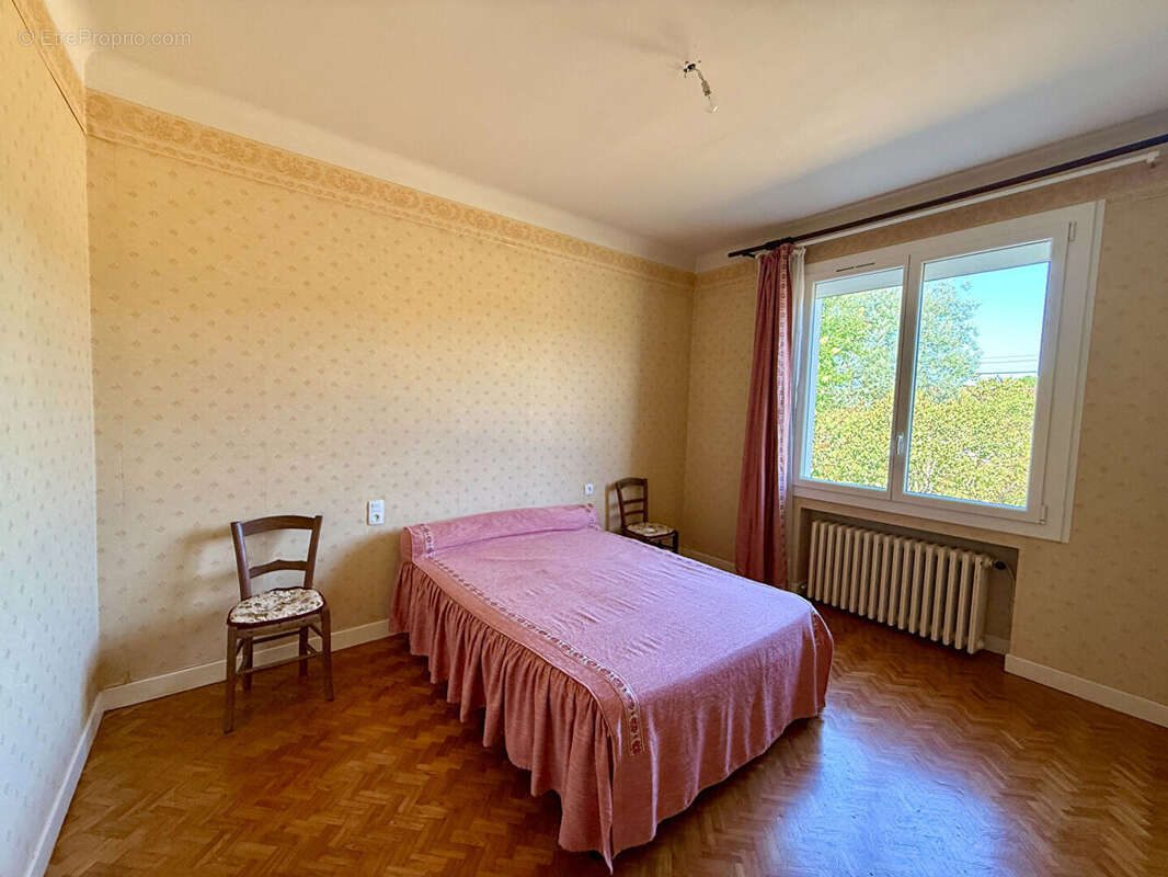 Maison proche commodités à pied - photo 13