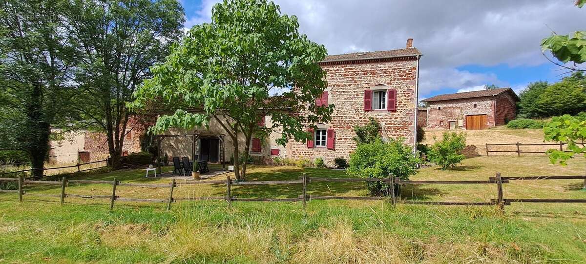 Maison à ESTANDEUIL