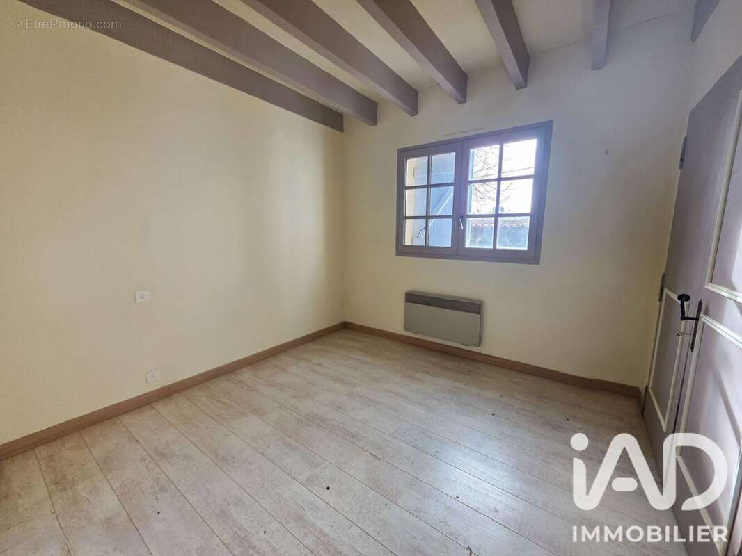 Maison 153 m² à Saint-Hilaire-Bonneval  - photo 6