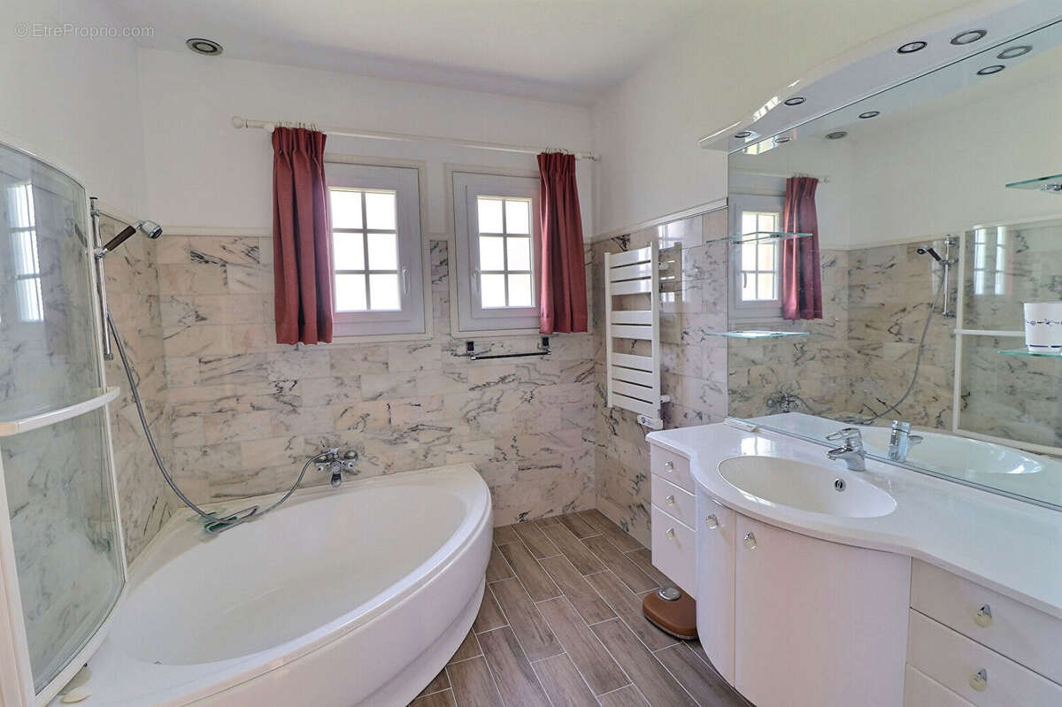 Maison à MONTFORT-L'AMAURY