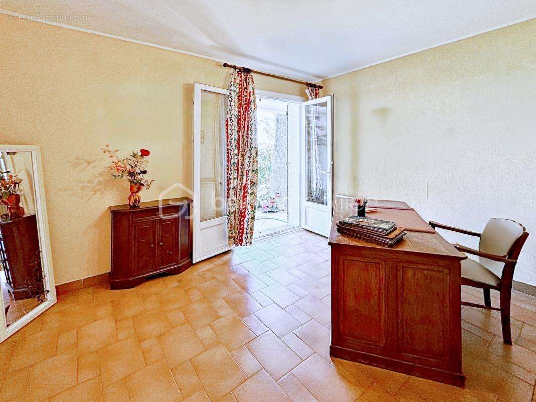 Maison à SIX-FOURS-LES-PLAGES