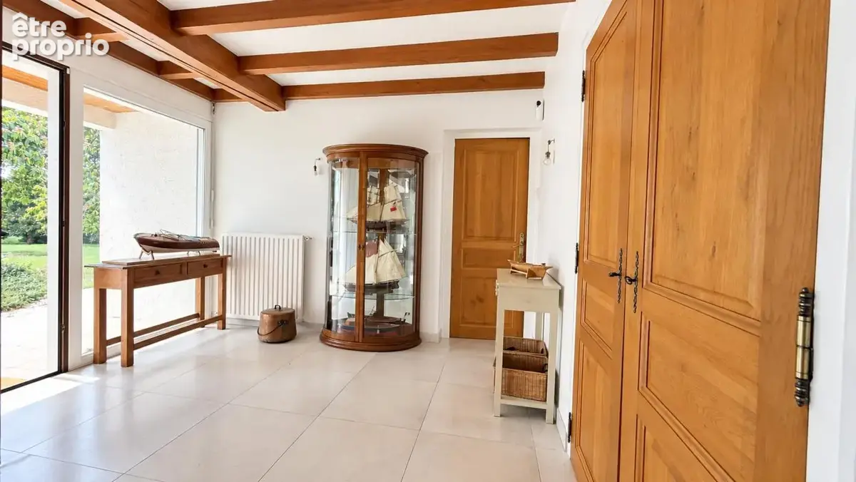 Maison 7 pièces 175 m² à vendre à Meursac (17120) - photo 4