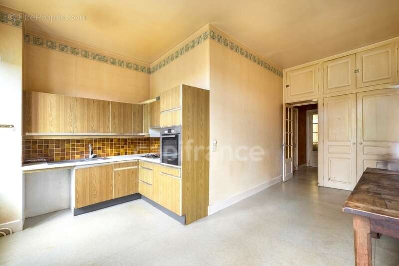 Maison à vendre avec jardin dépendances et garage PANISSIERES (42) - photo 10
