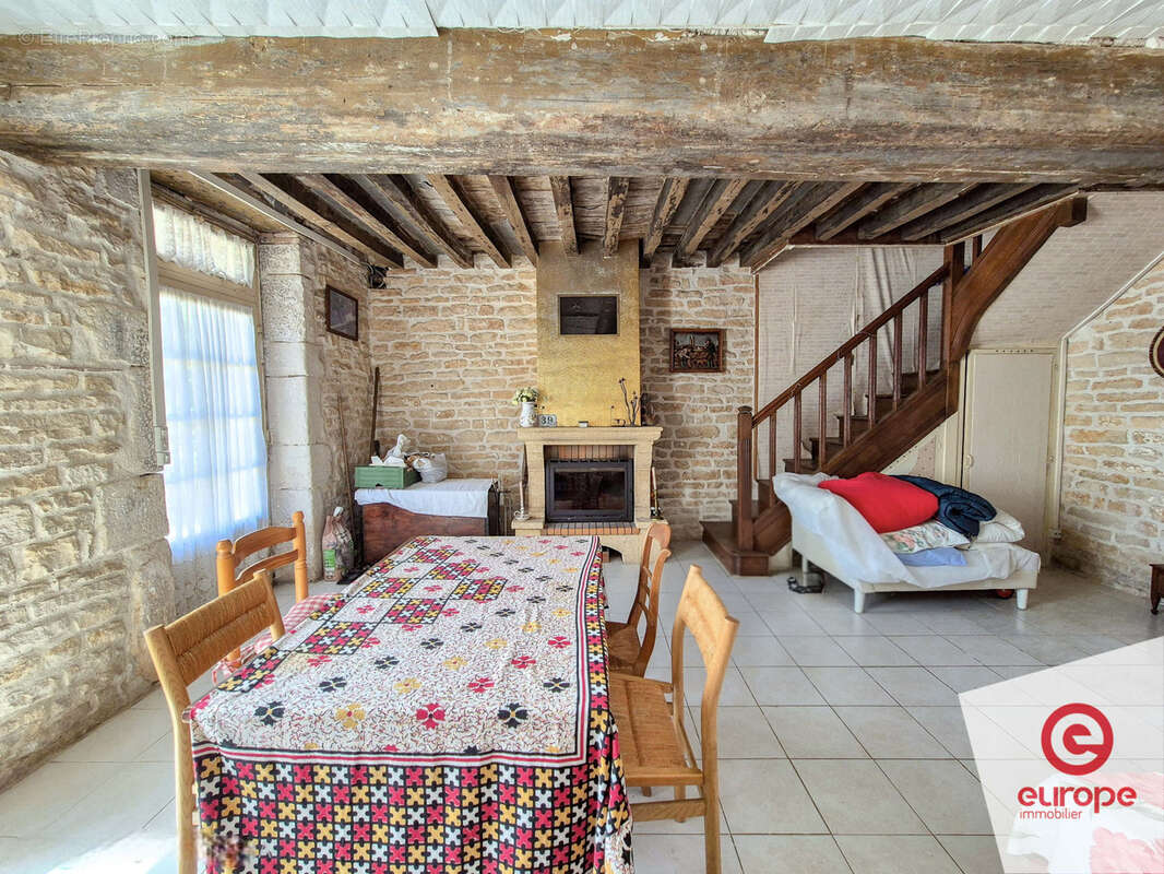 Maison 3 pièces de 78m2 avec jardin de 2247m2 proche Clamecy - photo 3