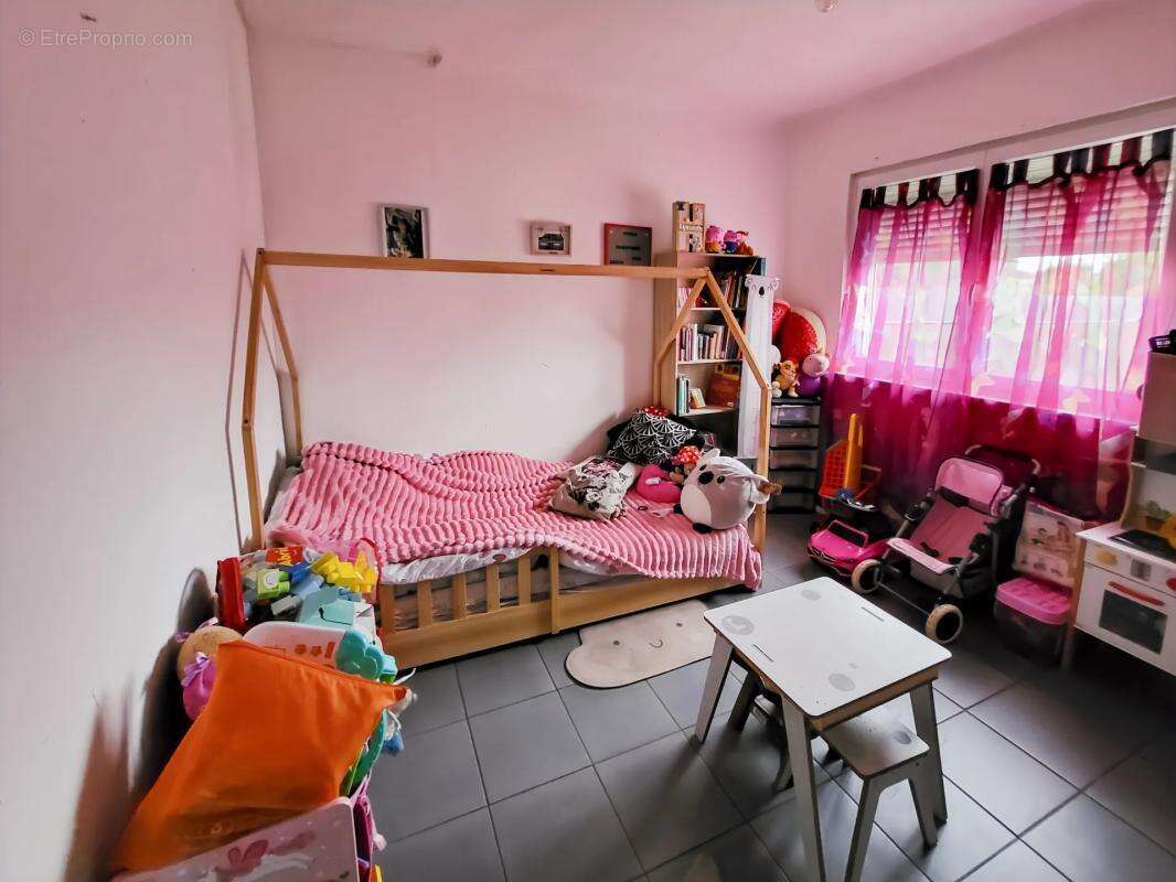 Maison à AULNOYE-AYMERIES