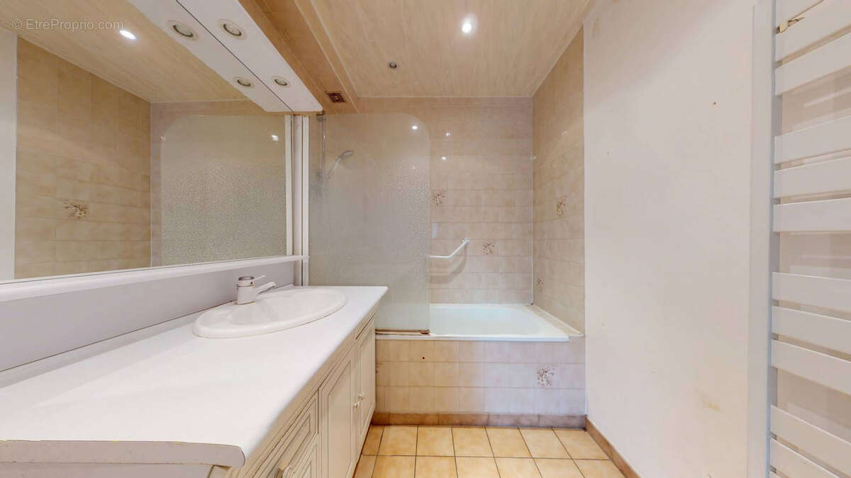 Appartement à PONTAULT-COMBAULT