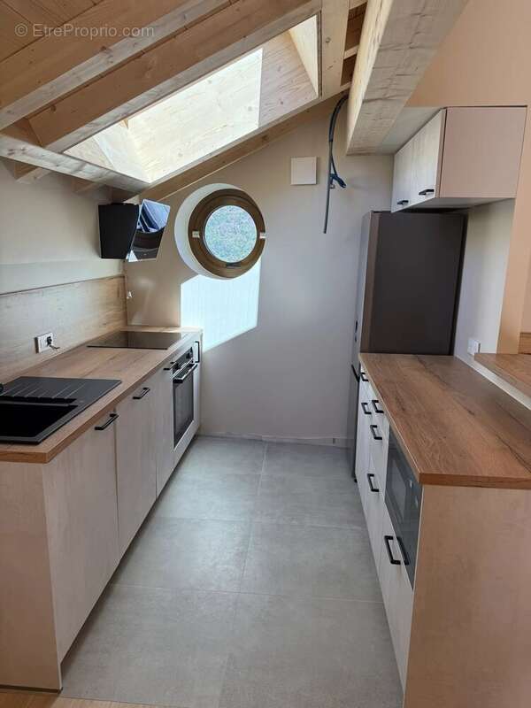 Maison à LA PERRIERE