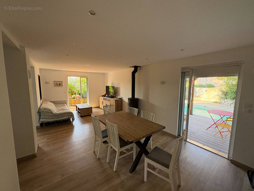 Maison à SAUSSET-LES-PINS