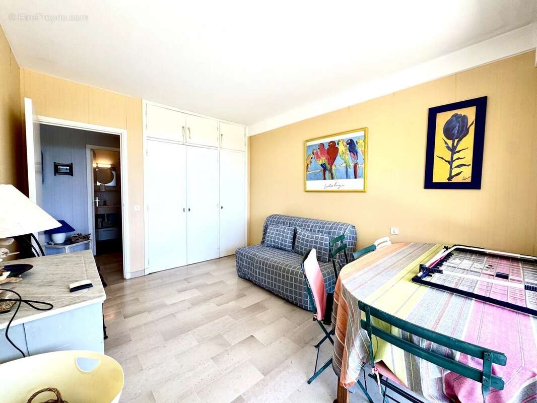 Cannes début de la Croix des gardes-rez de jardin vue mer - photo 16