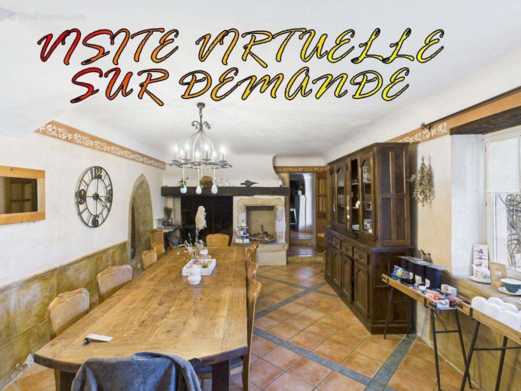 Maison à ALBA-LA-ROMAINE