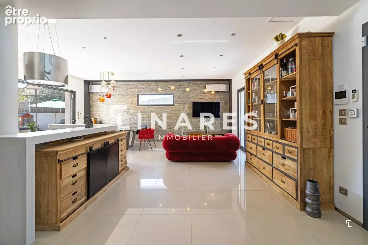 CALIFORNIA FAMILY - Villa T5 de 164m²  - Terrain de 820m² - Jardin/Piscine - Terrasse - Double garage - Atelier - 13190 Allauch - photo 6
