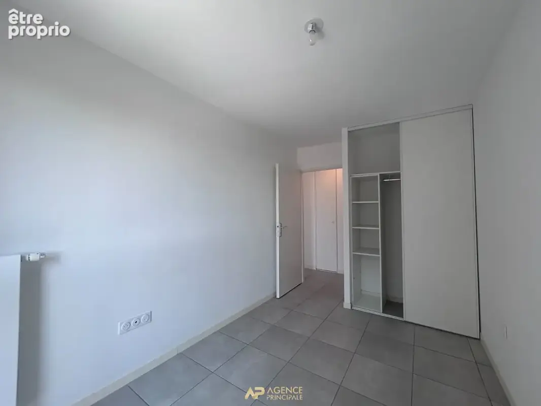 Appartement t4  - la rochelle - dernier étage - photo 11