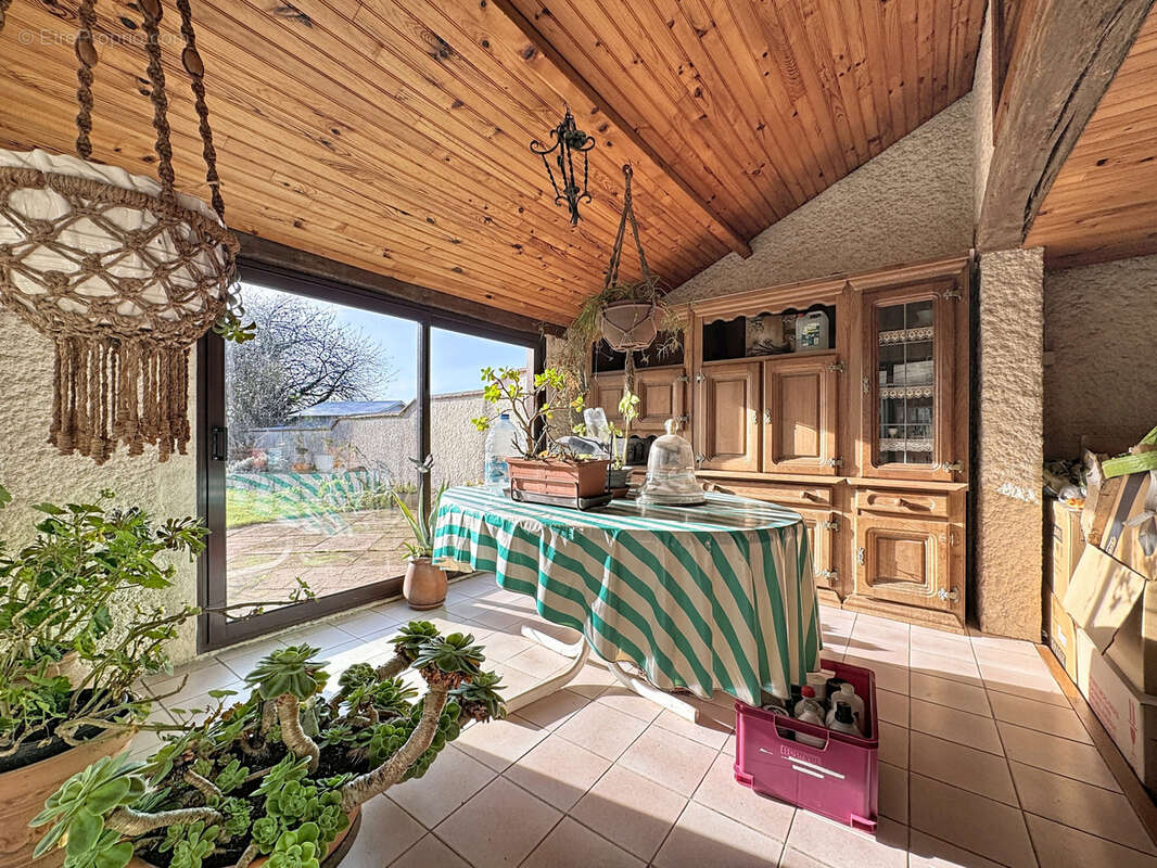 Maison à MONTMIRAIL