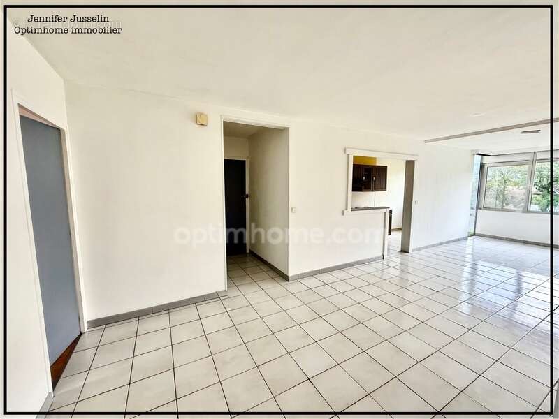 Appartement à LA ROCHE-SUR-FORON