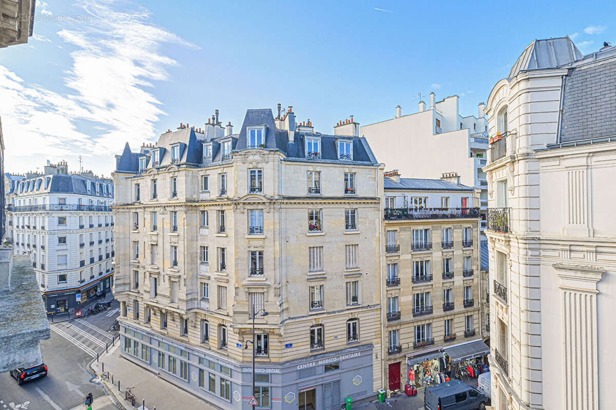 Appartement à PARIS-18E