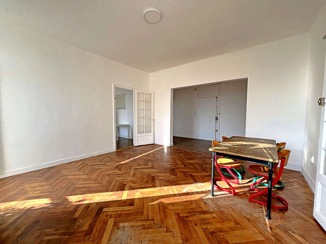 Appartement à SAINT-RAPHAEL