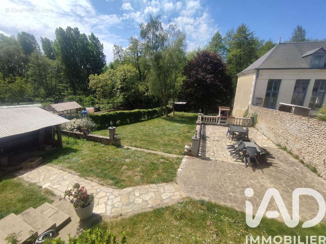 Maison 170 m² à Beaumont-Pied-De-Boeuf  - photo 7