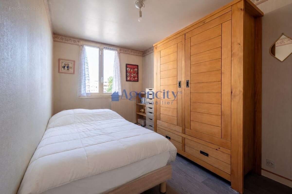 Appartement à LOGNES