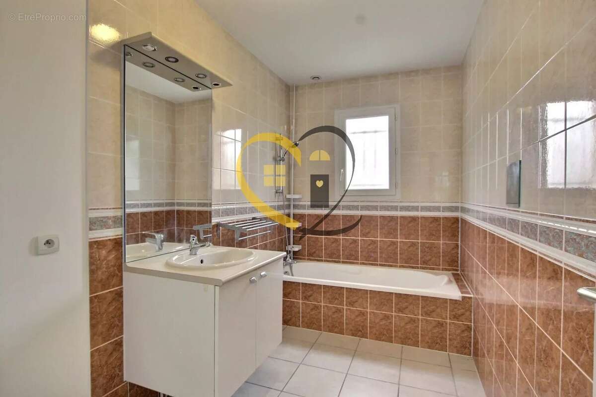 Maison 86 m² à Saint-Martin-D'auxigny  - photo 17