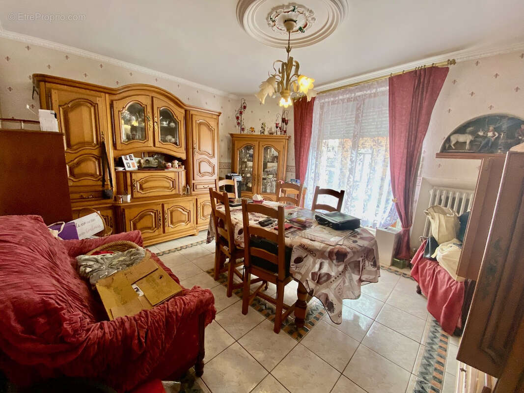 Appartement à LE NOUVION-EN-THIERACHE