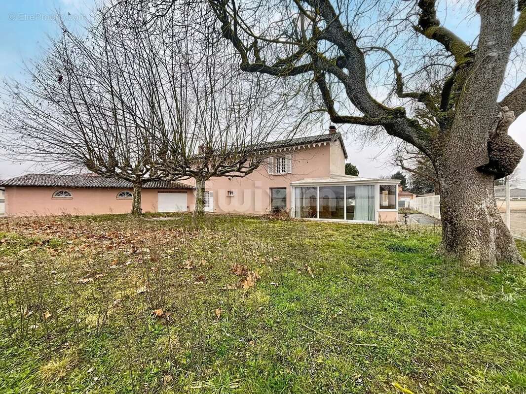 Maison à TAPONAS
