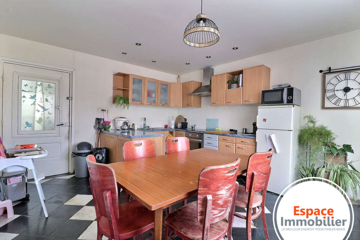 Appartement à MARCQ-EN-OSTREVENT