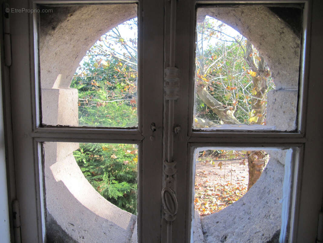 Appartement à PRIGNAC-ET-MARCAMPS