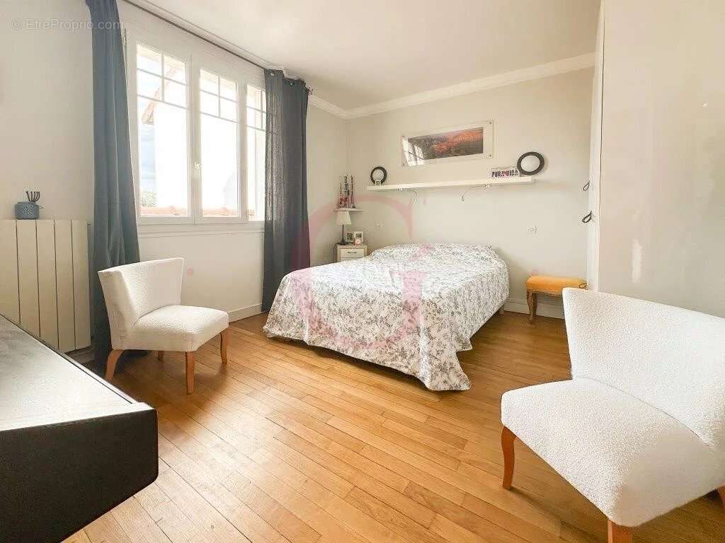 Maison à BOURG-LA-REINE