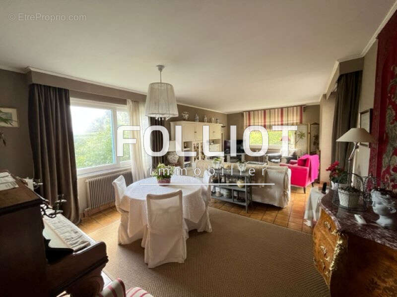 A vendre Maison Vire Normandie 7 pièce(s) 170 m2 - photo 2