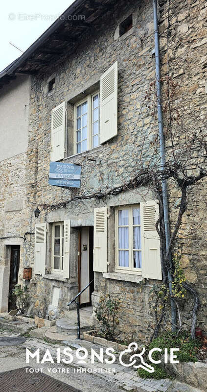 Maison à SAINT-SORLIN-EN-BUGEY