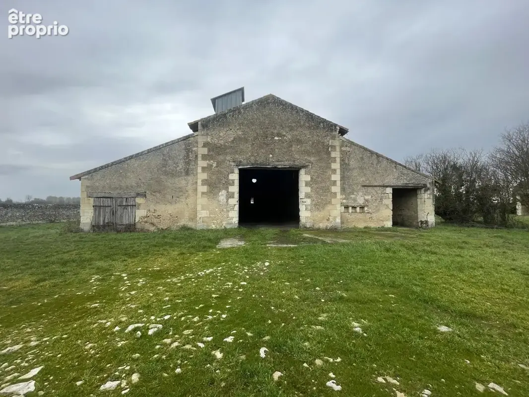Propriété de maître à rénover – Nombreuses dépendances - photo 15