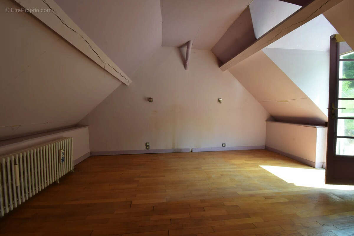 Maison 90 m² à Pierres  - photo 9