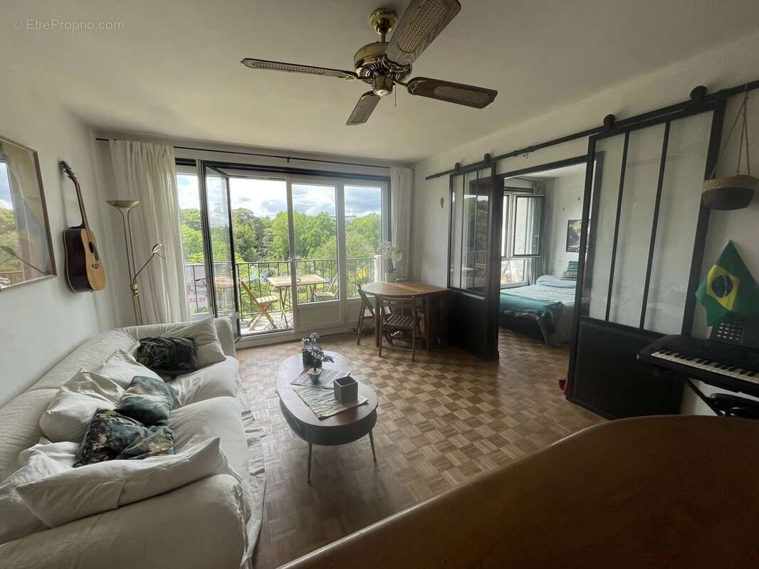 Appartement à PARIS-14E