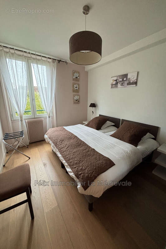 Appartement à SARLAT-LA-CANEDA