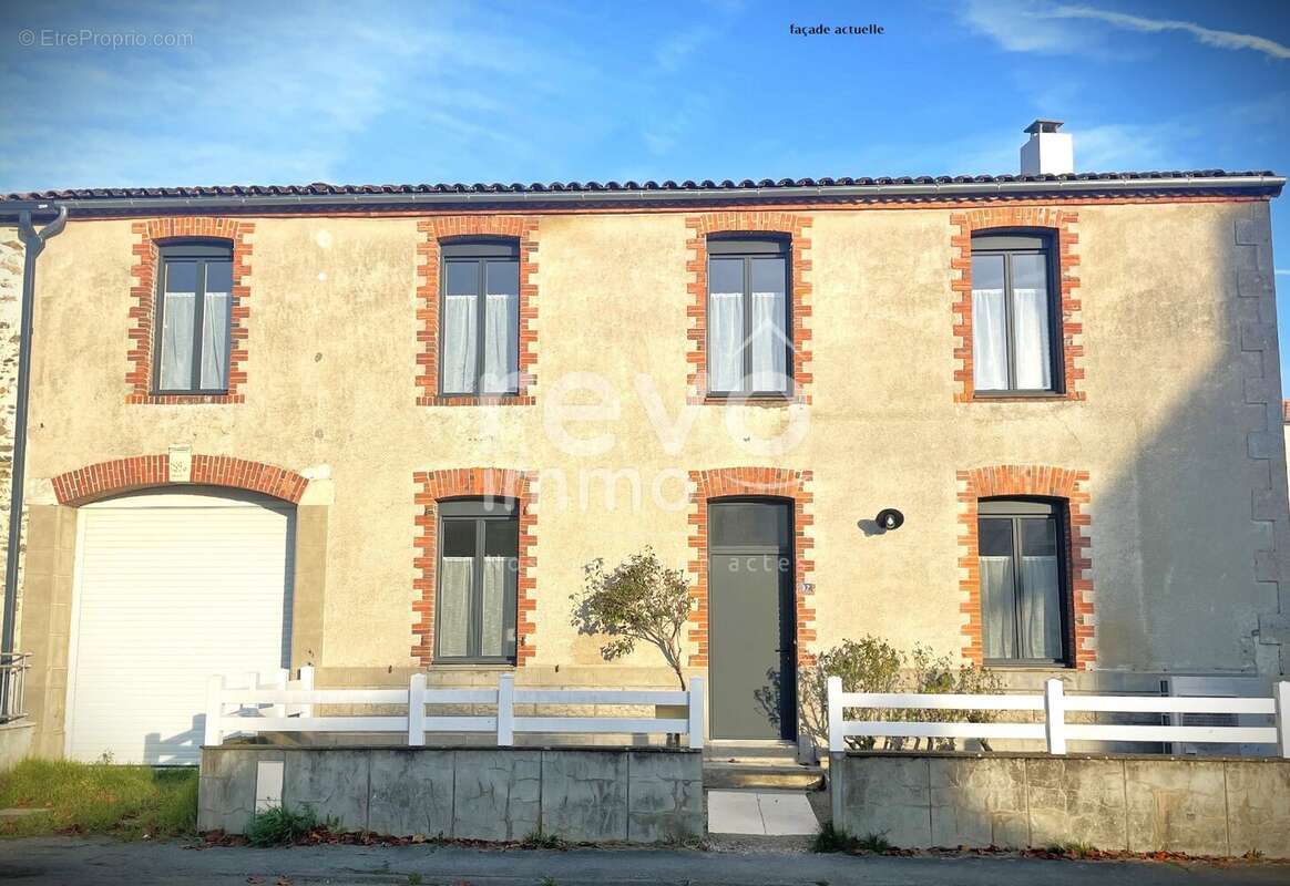 Maison à L'HERBERGEMENT