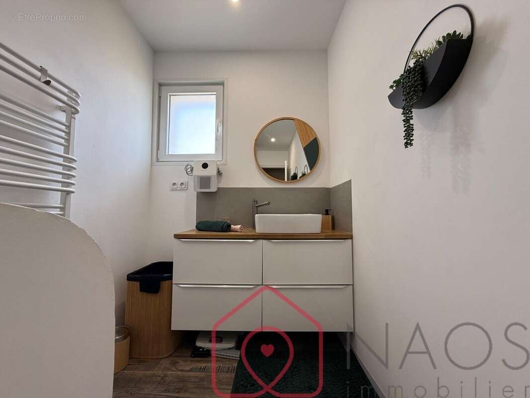 Maison familiale rénovée de 113 m²  Sous-sol complet  Terrasse 70 m2 piscine et cuisine d'été - photo 7