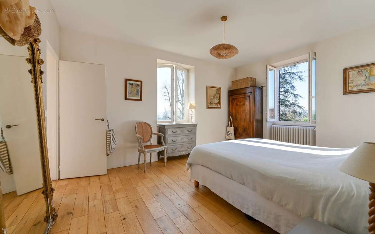 Maison à CHAZAY-D'AZERGUES