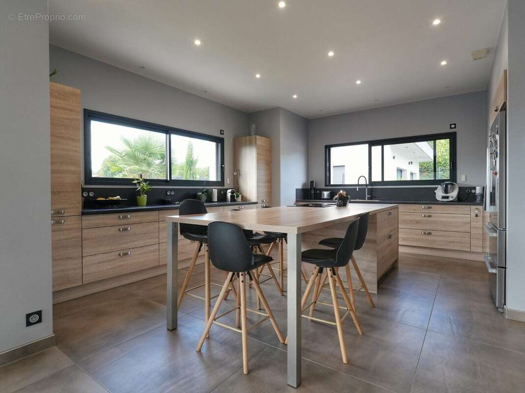 Maison à SAINT-CASSIEN