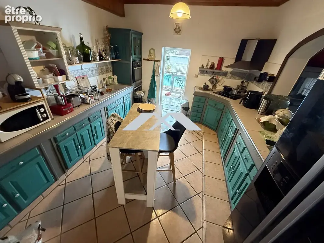 Maison 6 pièces 190 m² à vendre à Saint-Benoit (97470) - photo 3