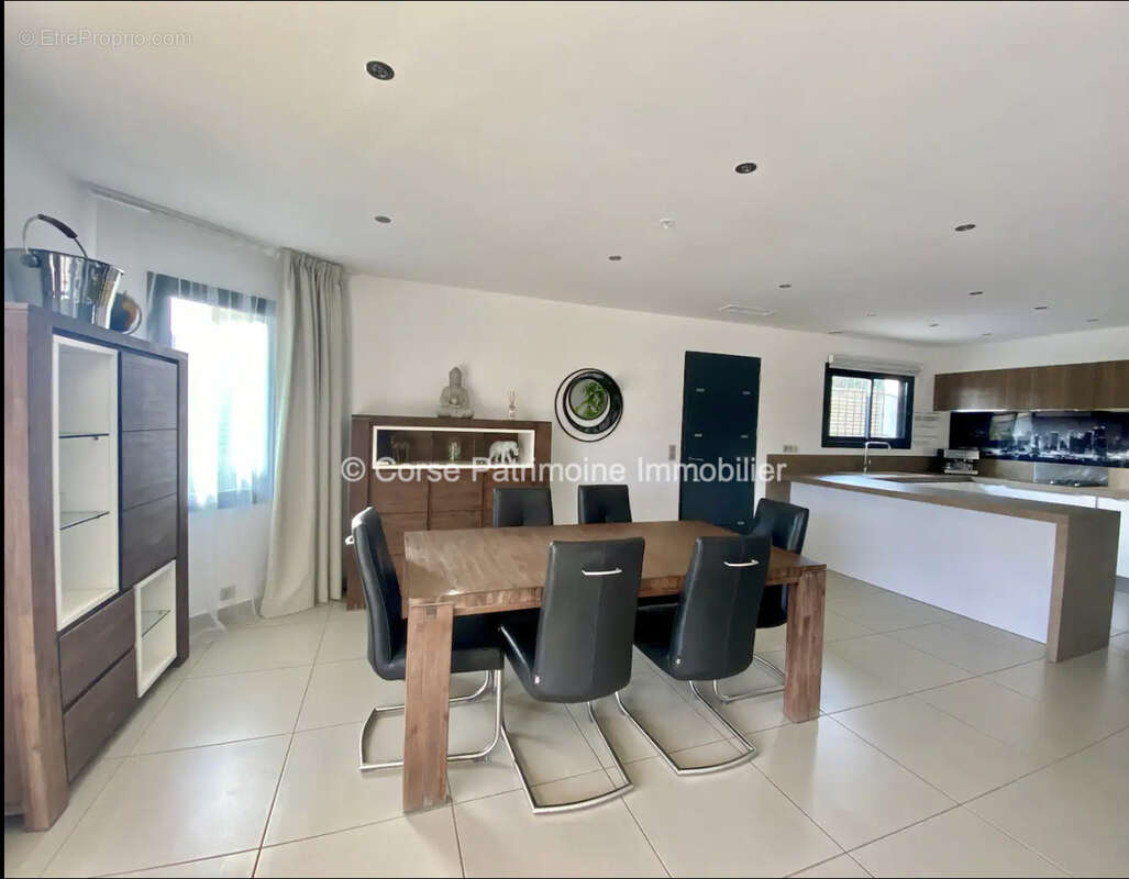 Maison à PORTO-VECCHIO