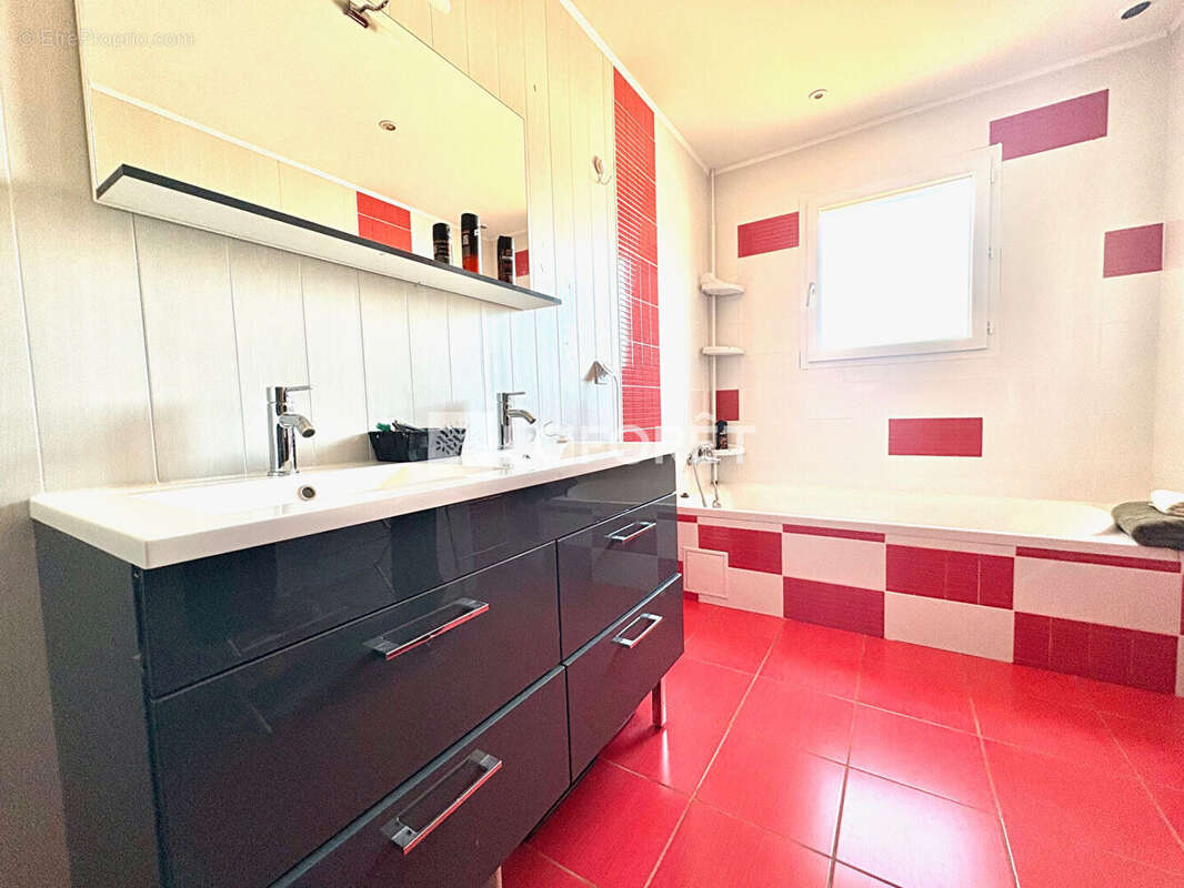 Maison à LATOUR-BAS-ELNE